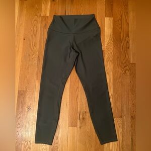 ALO Yoga High-Waist Leggings in Olive Green